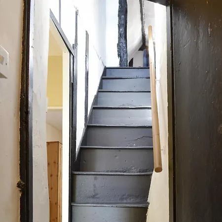 Belfrey House بيت للعطل